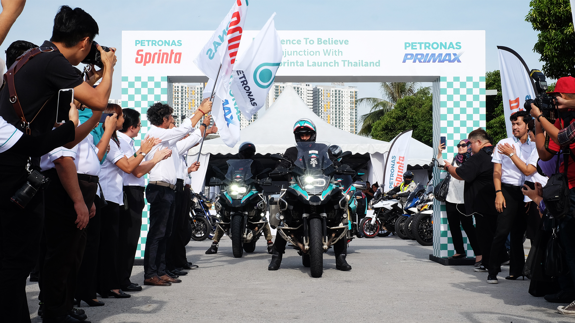 Petronas3