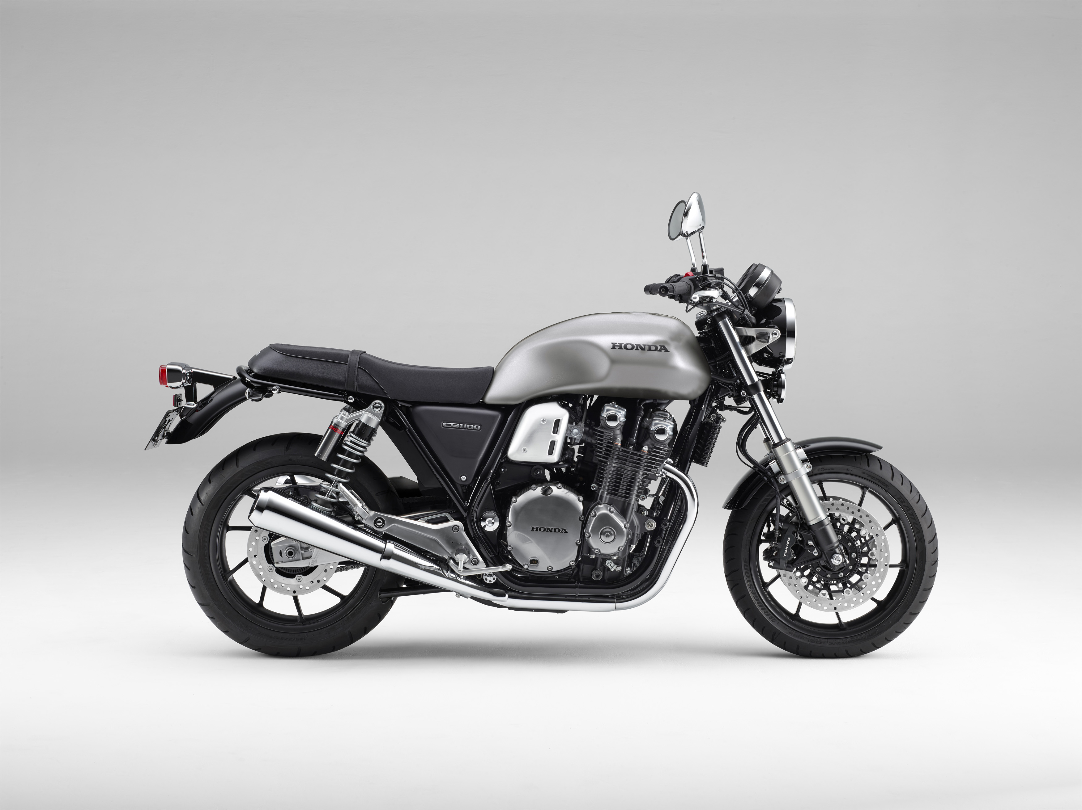 09 cb1100 rs_mat beta silver metallic
