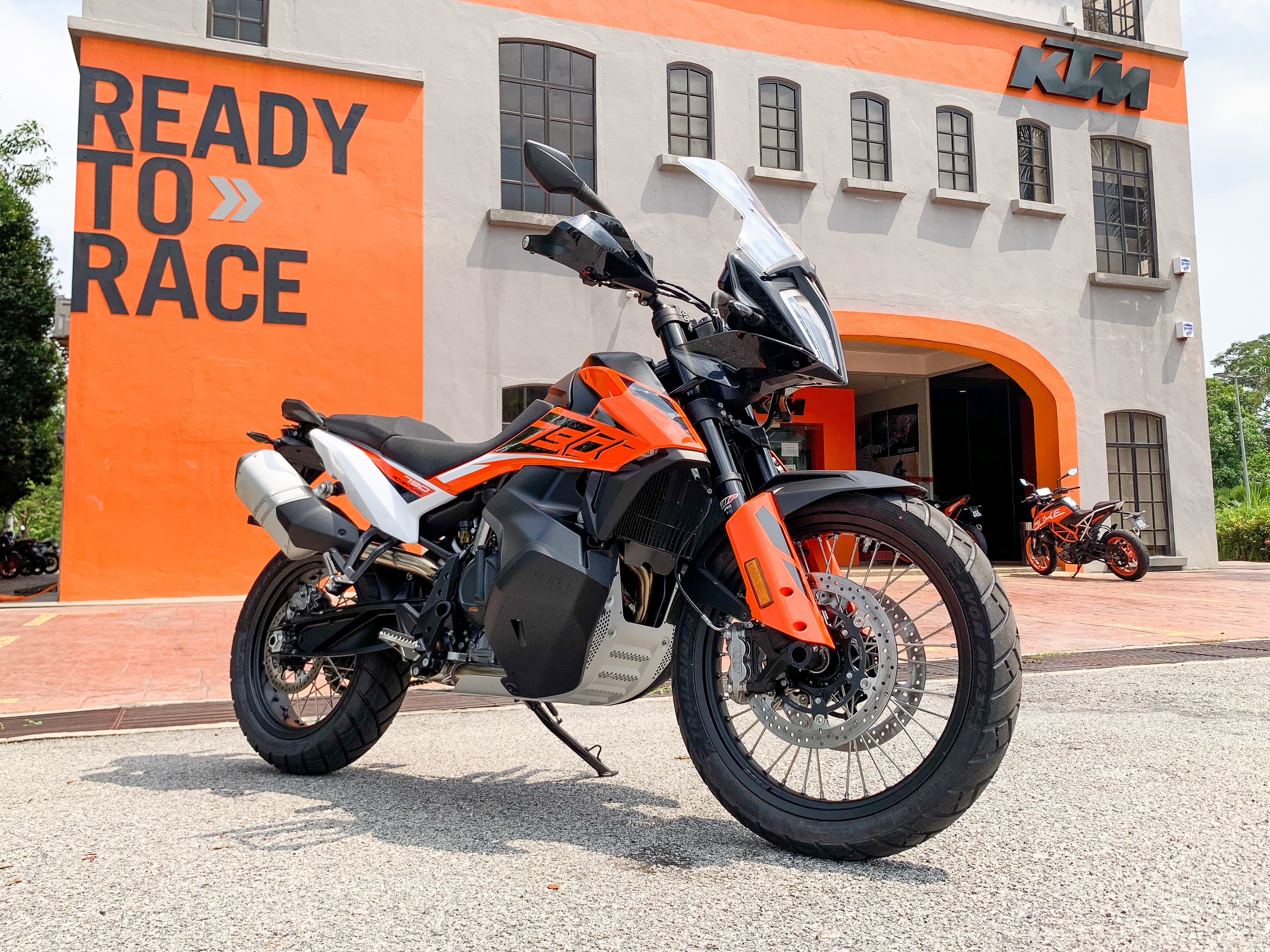 MY19 KTM 790 Adventure-1