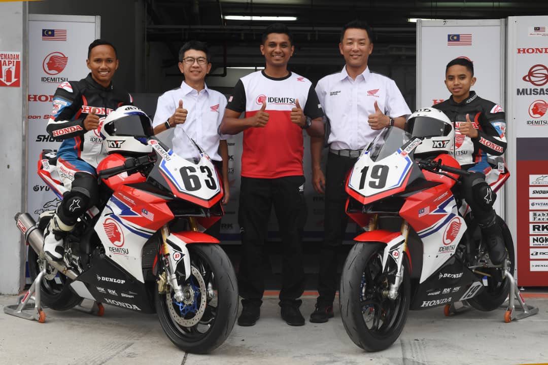 photo6064460600836204752